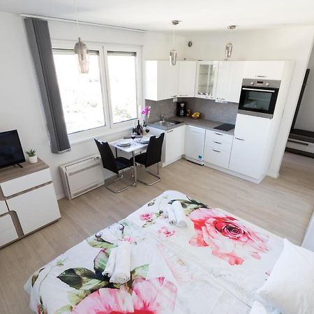 Studio Apartman Moonlight Zadar Exterior photo