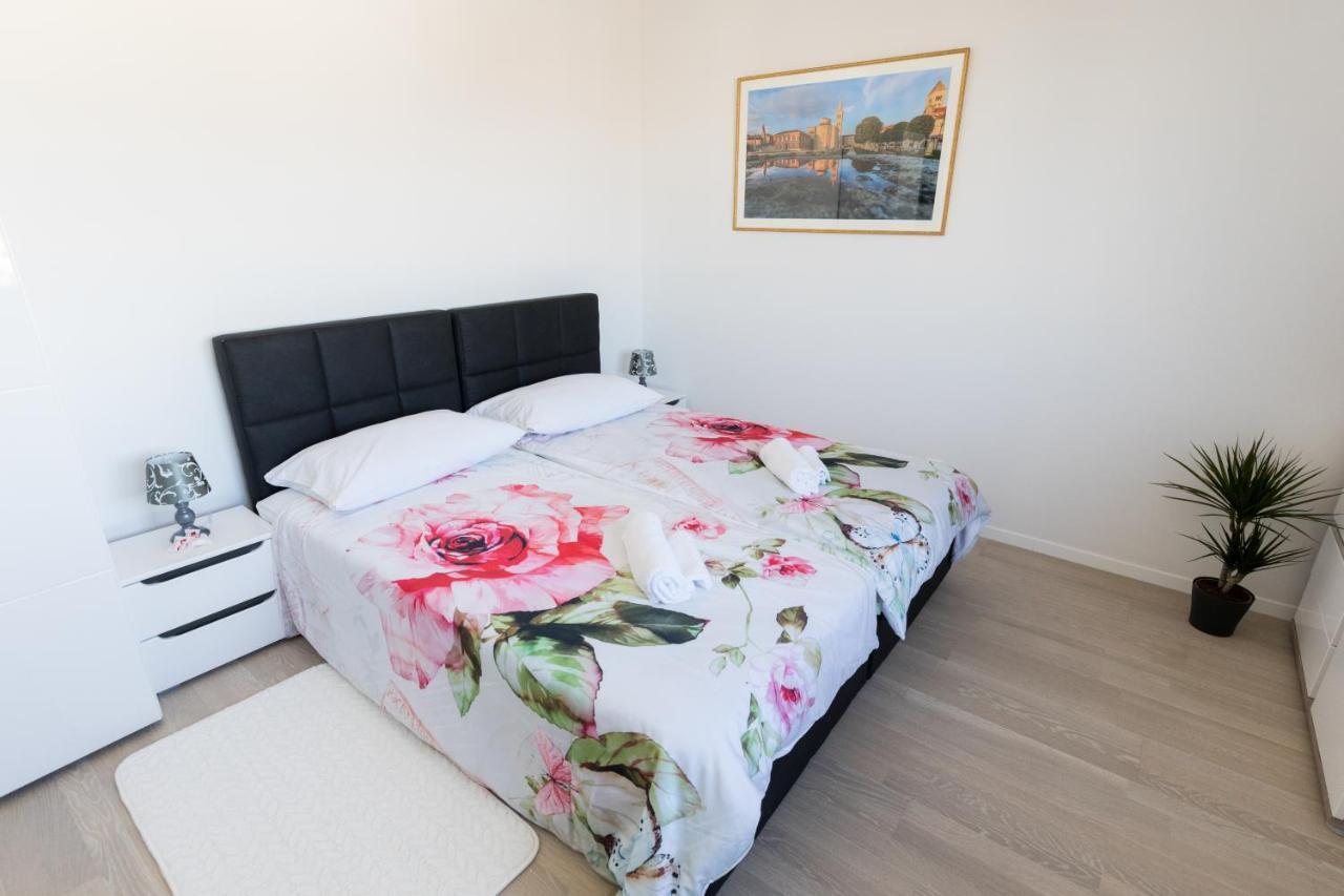 Studio Apartman Moonlight Zadar Exterior photo