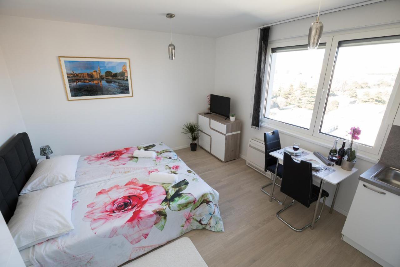 Studio Apartman Moonlight Zadar Exterior photo